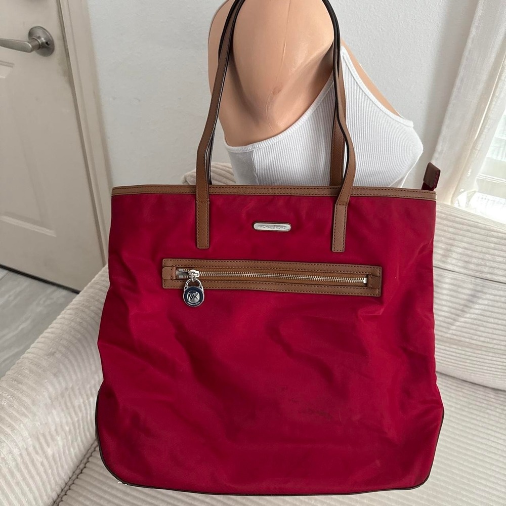 Michael Kors kempton Nylon Purse Leather Double Handle Shoulder Straps Zip